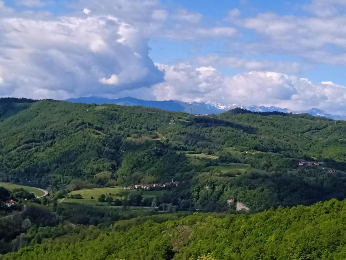Cascina Boschetto Acomodação com café da manhã Saliceto Exterior foto
